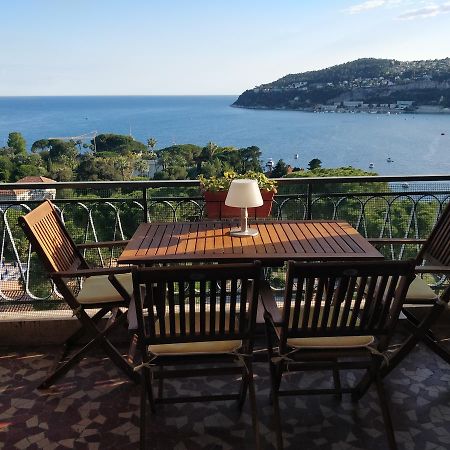 דירות Vintage Flat Overlooking Villefranche Bay מראה חיצוני תמונה