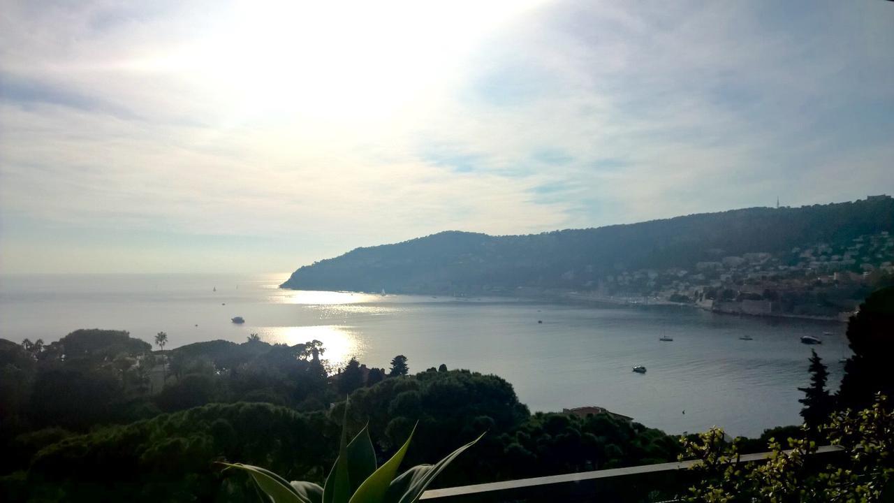 דירות Vintage Flat Overlooking Villefranche Bay מראה חיצוני תמונה