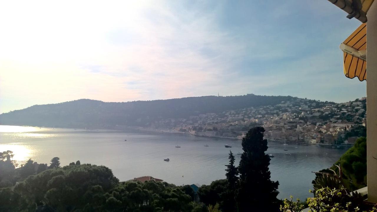 דירות Vintage Flat Overlooking Villefranche Bay מראה חיצוני תמונה