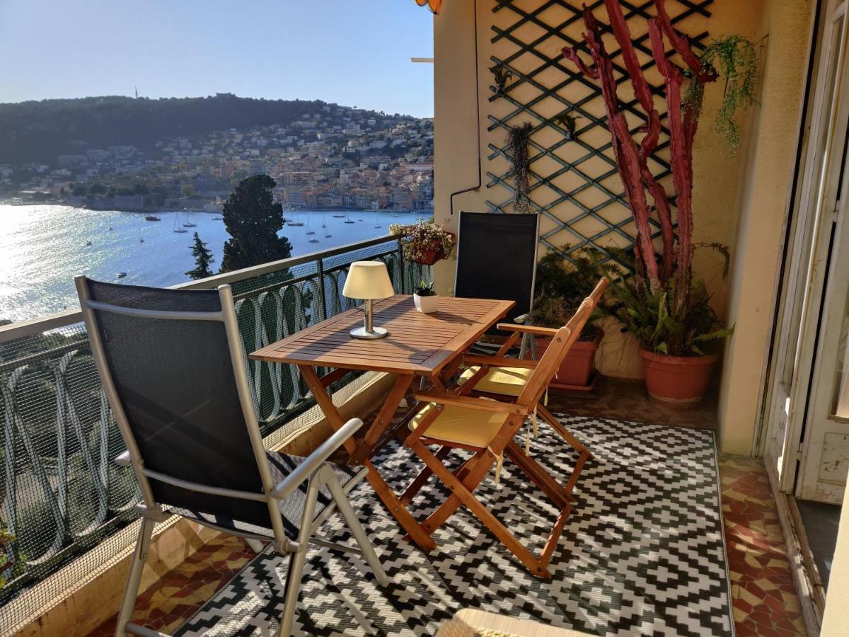 דירות Vintage Flat Overlooking Villefranche Bay מראה חיצוני תמונה